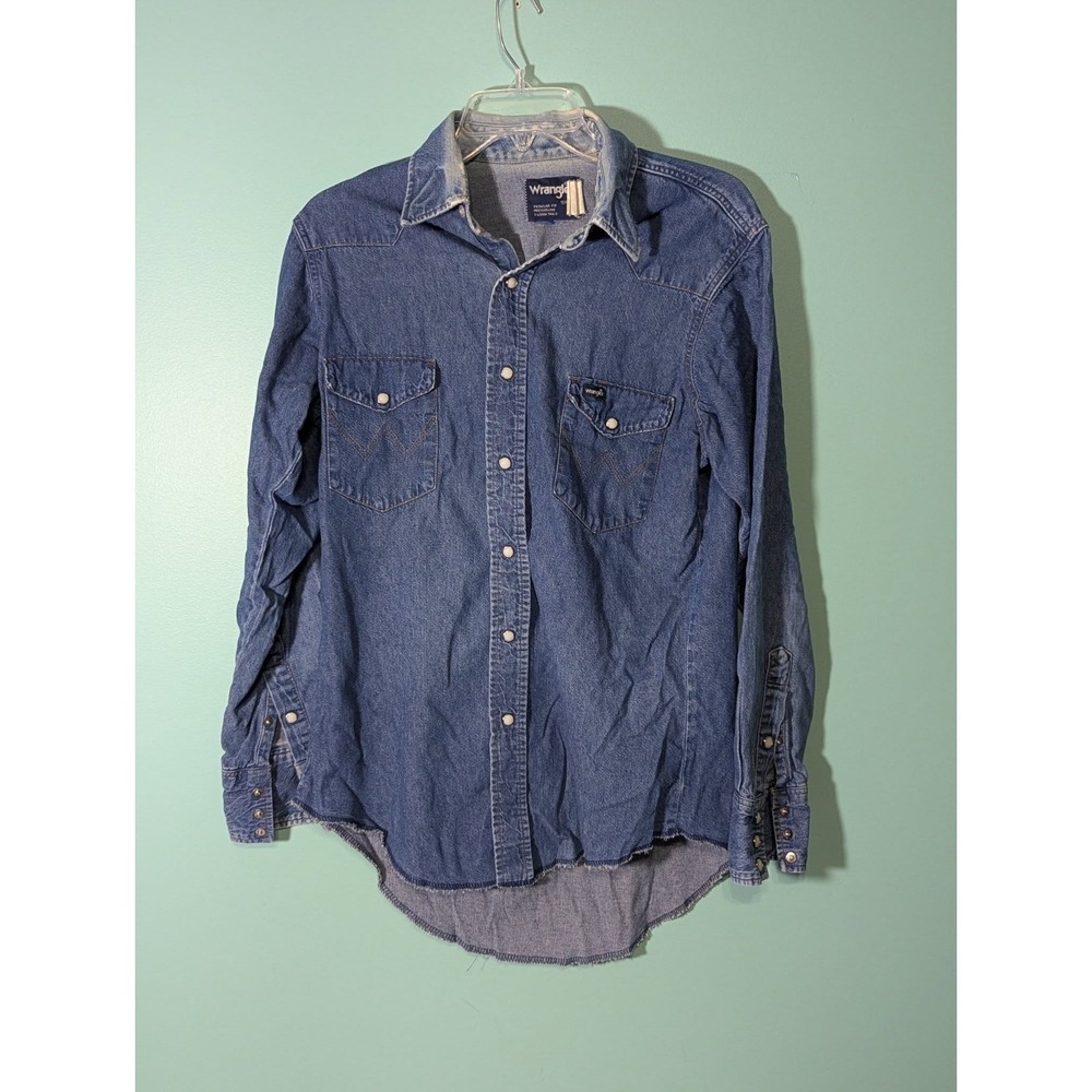 Vintage Wrangler Denim Pearl Snap Shirt Mens Size 15.5x33 Blue Cowboy Western